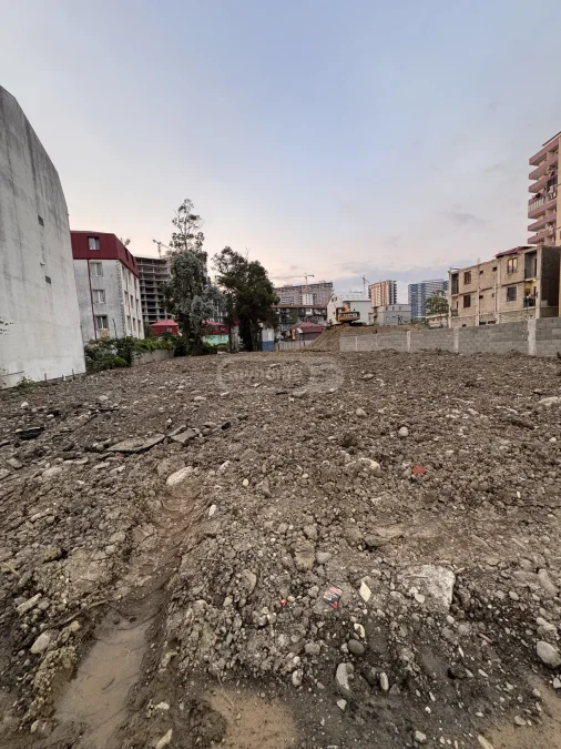 Земельного участка в районе Багратиони
