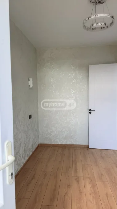3-комнатная квартира 54.25 кв.м на ул. Кобаладзе, $95000