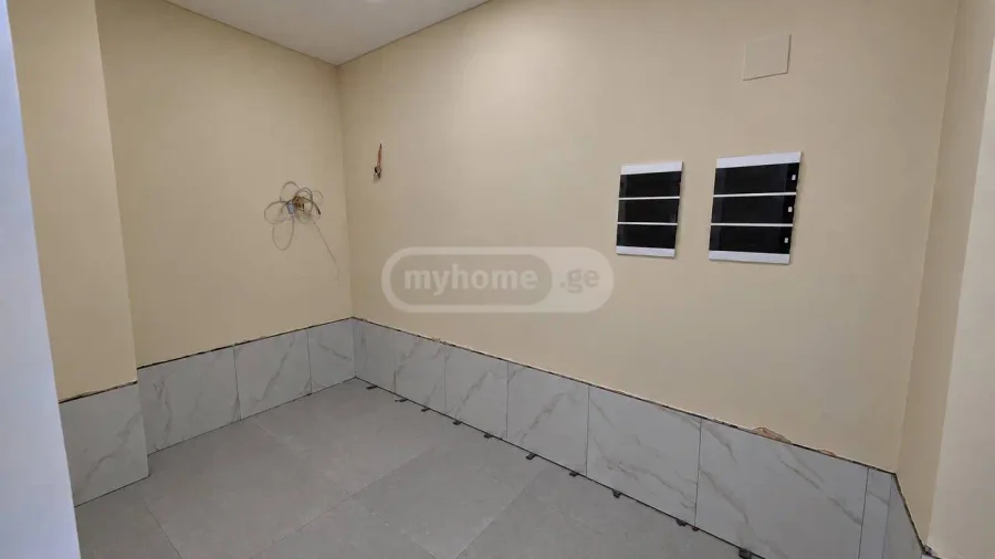 Коммерческое помещение 77 кв.м в Старом Батуми, $900