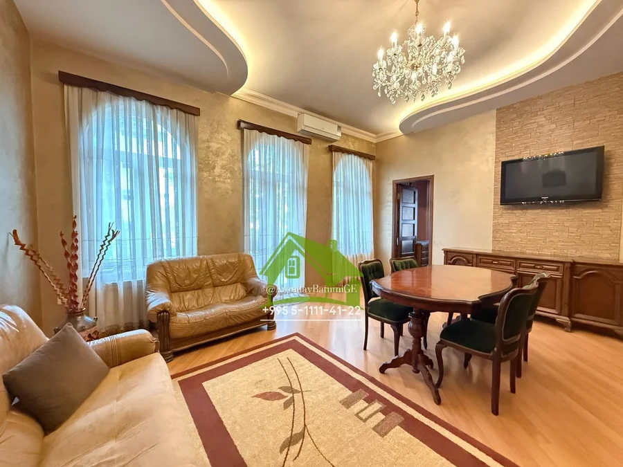 Долгосрочная аренда 4-комнатной квартиры в Rustaveli District