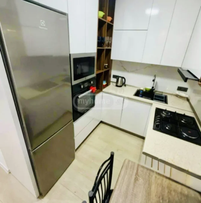 3-комнатная квартира, 80 кв.м, 2 спальни, $850