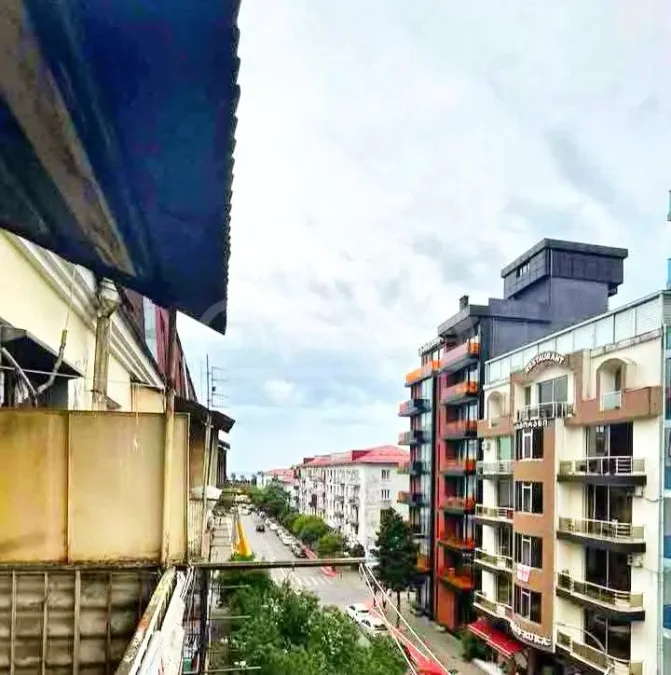 1+1 у парка 26 Мая, $400