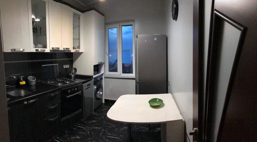 3-комнатная квартира, 60 кв.м, $550