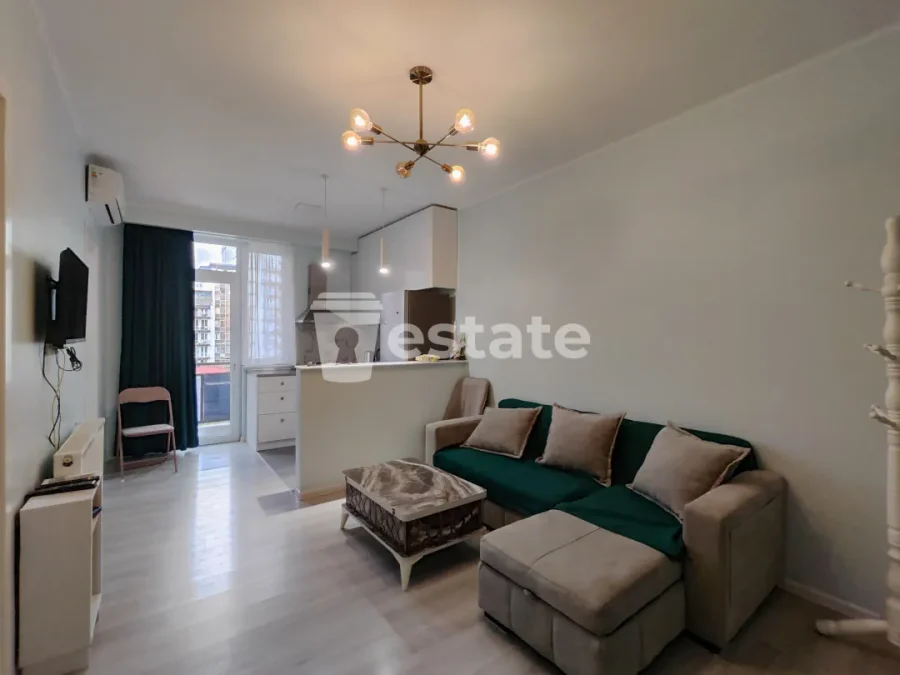 1+1 в центре , $450