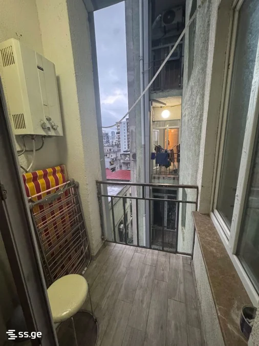 1+1 на Кетеван Цамебули Ул. 36 Agmashenebeli District
