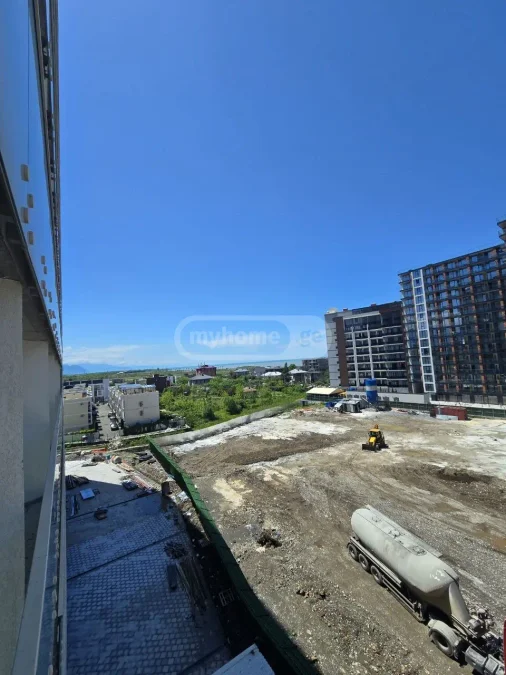 Двухкомнатная квартира в аэропортовом районе Батуми