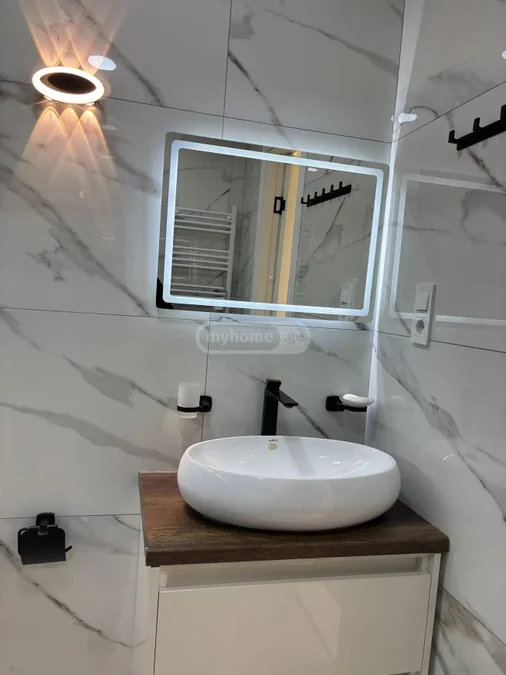 Студия с новым ремонтом и панорамным видом в Bagrarioni Residence