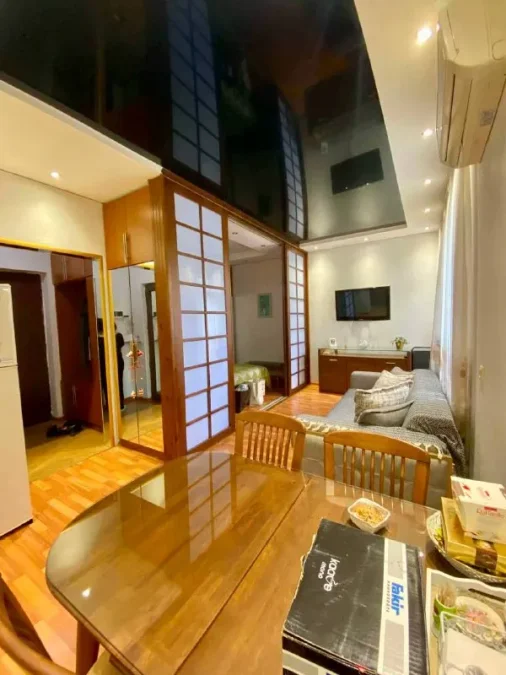 1+1 в Старом Батуми, $600