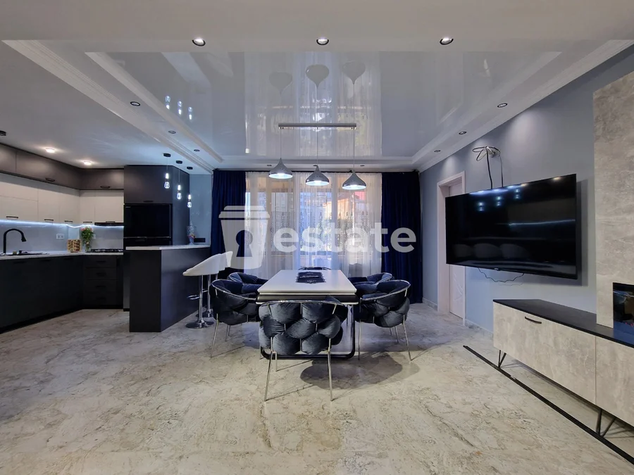 Большая 3+1 квартира, Пармен Лориа 5, $1250