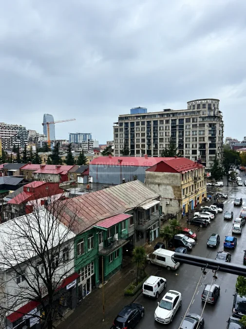 4-комнатная квартира в Старом районе