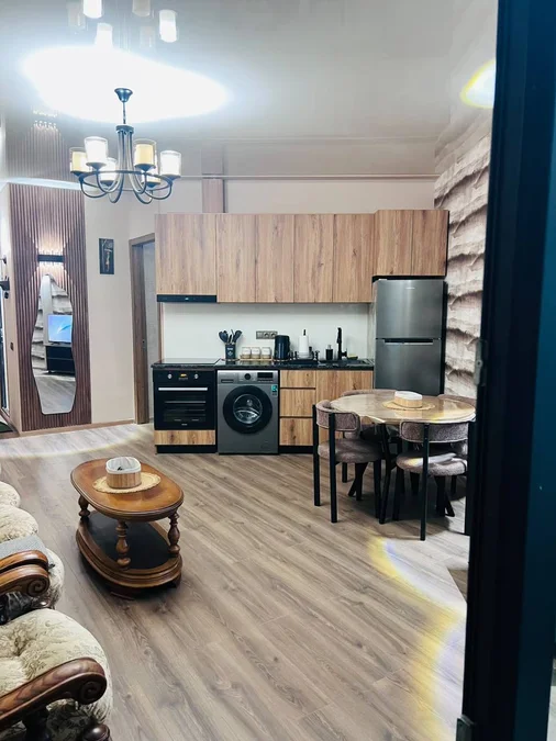 1+1 у Metro City, $600